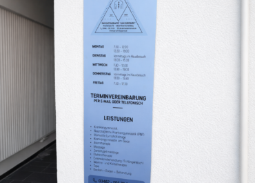 Physiotherapie am Kurpark // Schilddesign