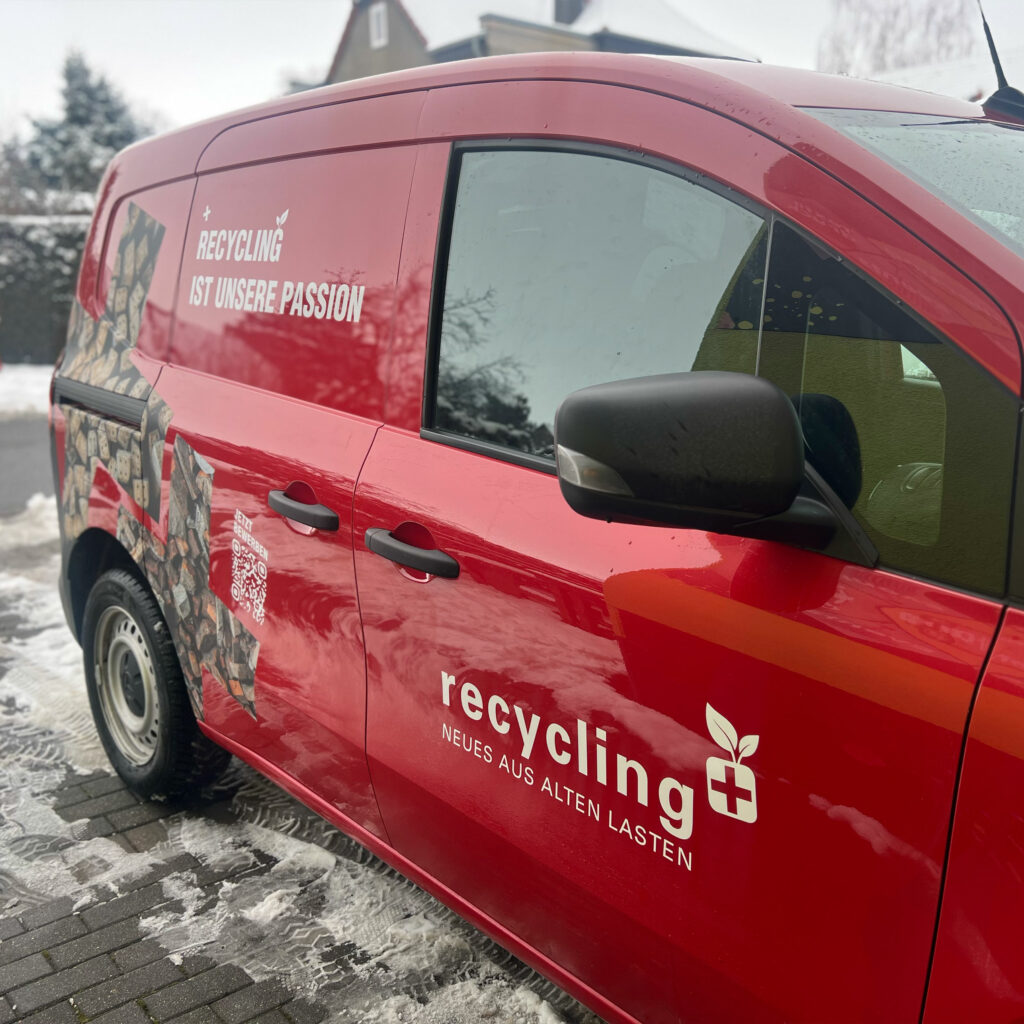 Fahrzeugfolierung // Recycling Plus